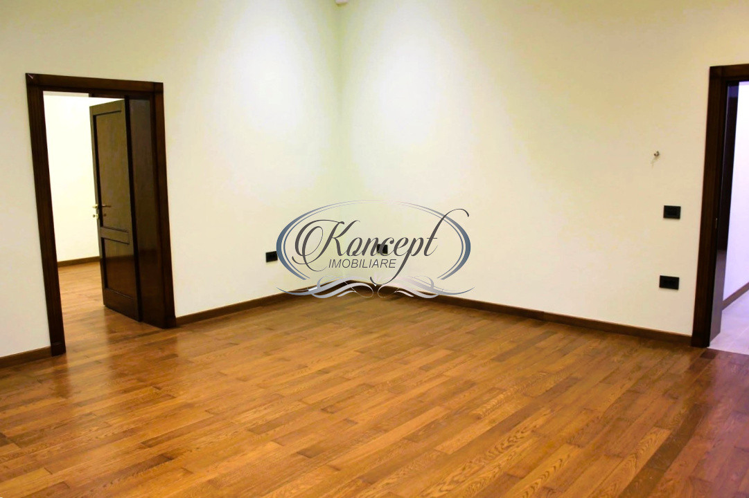 Apartament cu parcare in cladire interbelica, situat Ultracentral