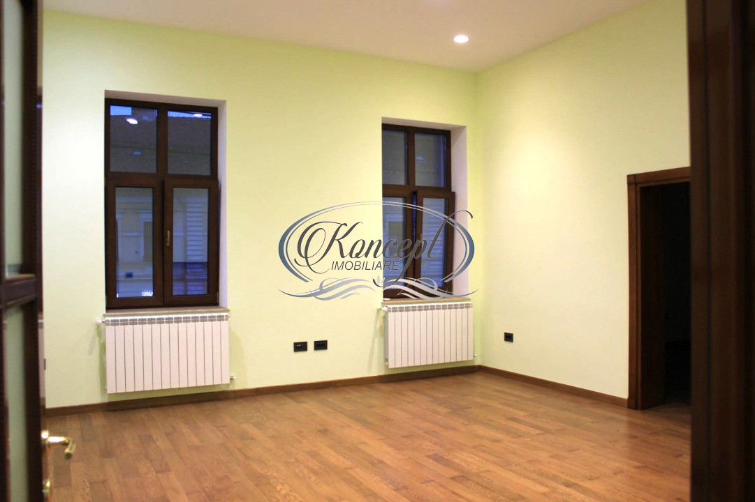 Apartament cu parcare in cladire interbelica, situat Ultracentral