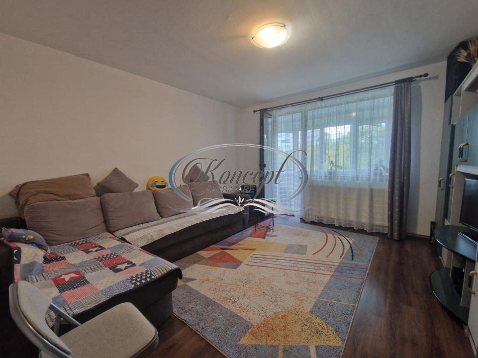 Apartament luminos, la cheie, in zona Transilvania College
