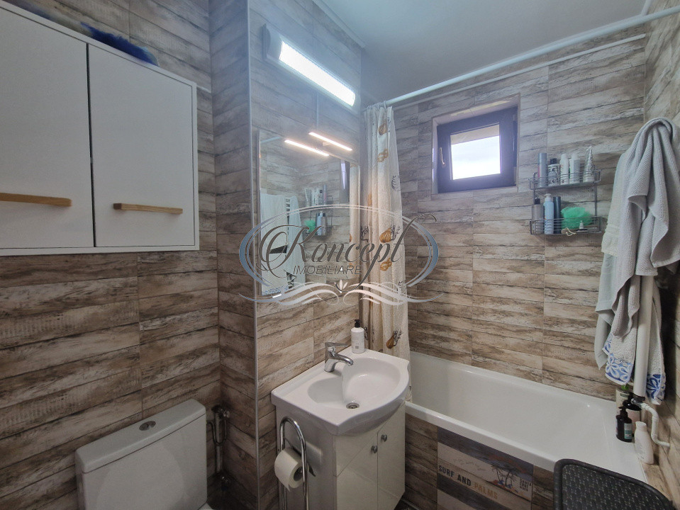 Apartament luminos, la cheie, in zona Transilvania College