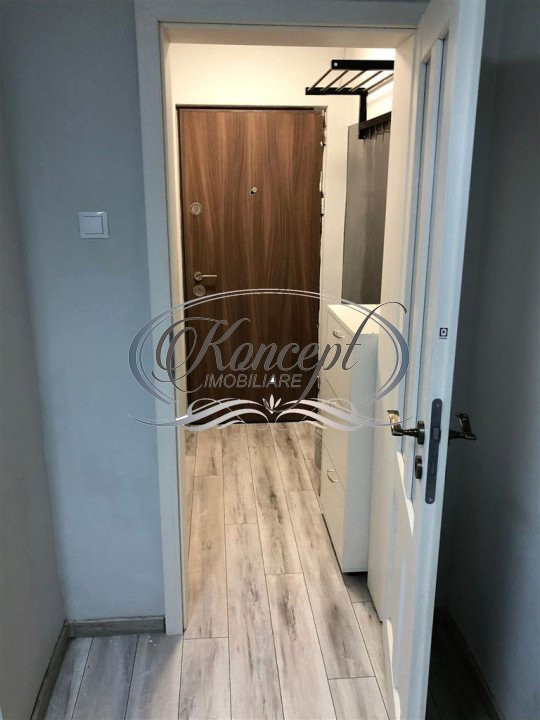 Apartament la etaj intermediar pe Aleea Vidraru