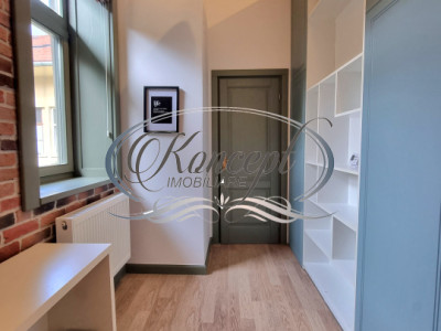 Inchiriere apartament in cladire istorica in zona Central Shopping Center