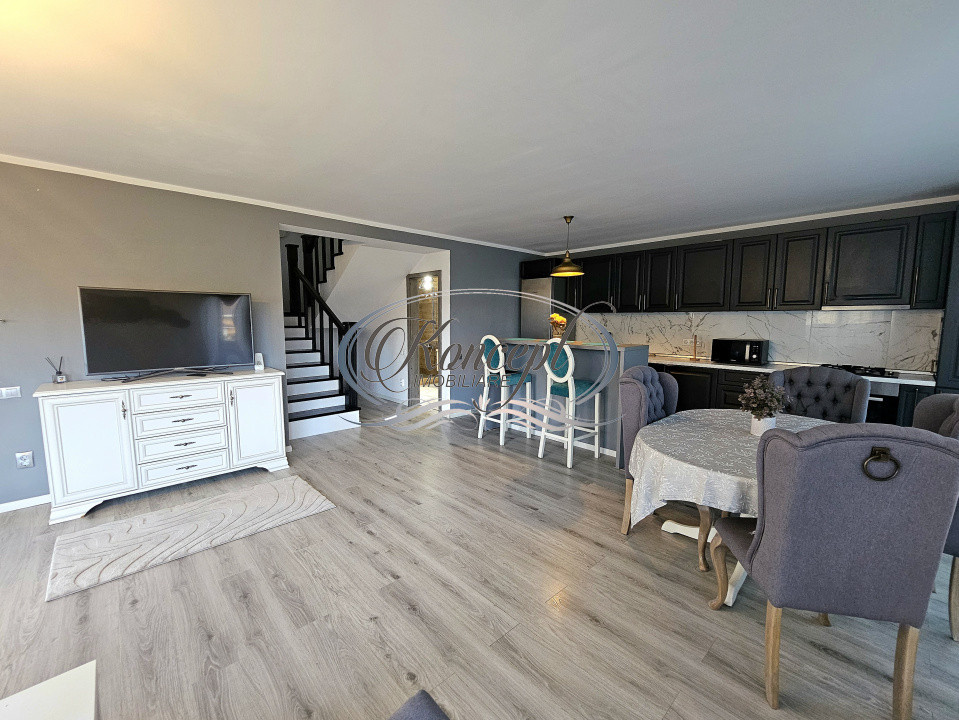 Inchiriere casa tip duplex cu curte privata si finisaje moderne, Floresti