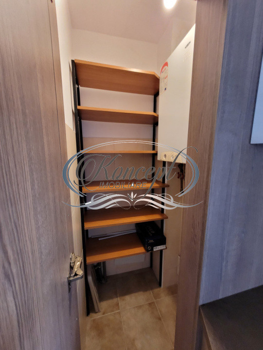 Inchiriere triplex retras de la strada cu curte si parcare in cartierul Europa