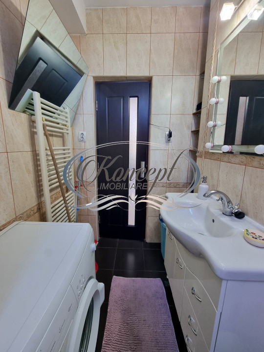 Inchiriere apartament cu dressing si living open space pe strada Horea