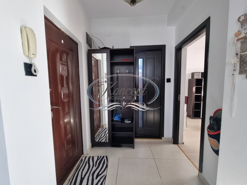 Inchiriere apartament cu dressing si living open space pe strada Horea