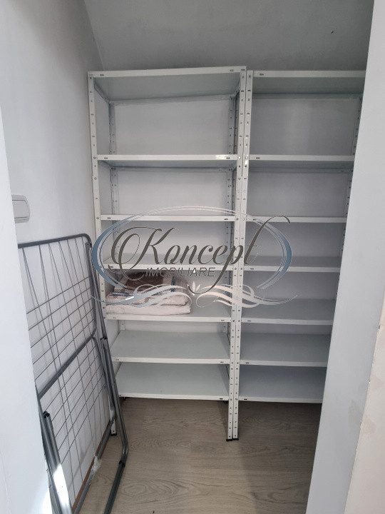 Inchiriere apartament cu dressing si living open space pe strada Horea
