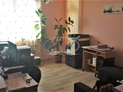 Spatiu comercial in zona Eroilor, Floresti