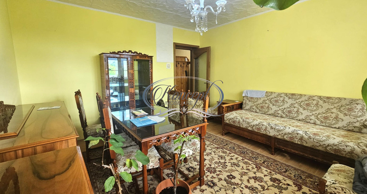 Apartament de vanzare cu balcon si centrala proprie in cartierul Gheorgheni