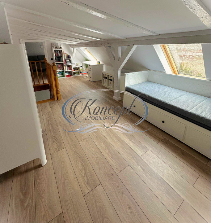 Inchiriere apartament cu mansarda si parcare in curte pe strada Decebal