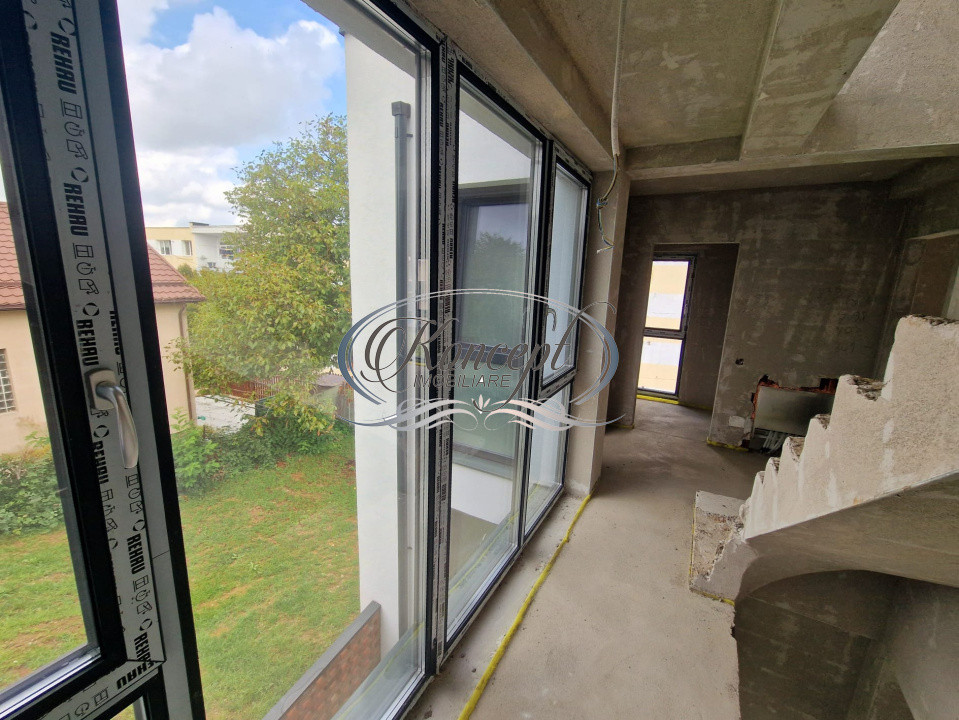Proprietate premium cu curte amenajata si vedere panoramica, Gruia