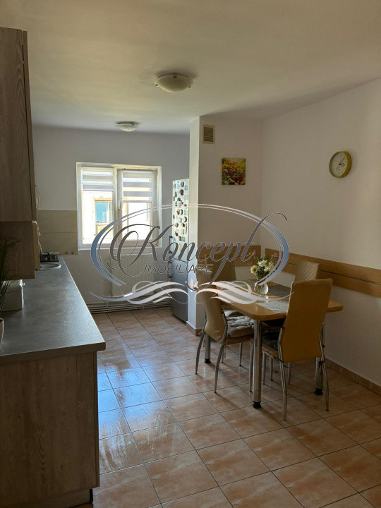 Apartament spațios si luminos, la prima inchiriere dupa renovare în zona UMF