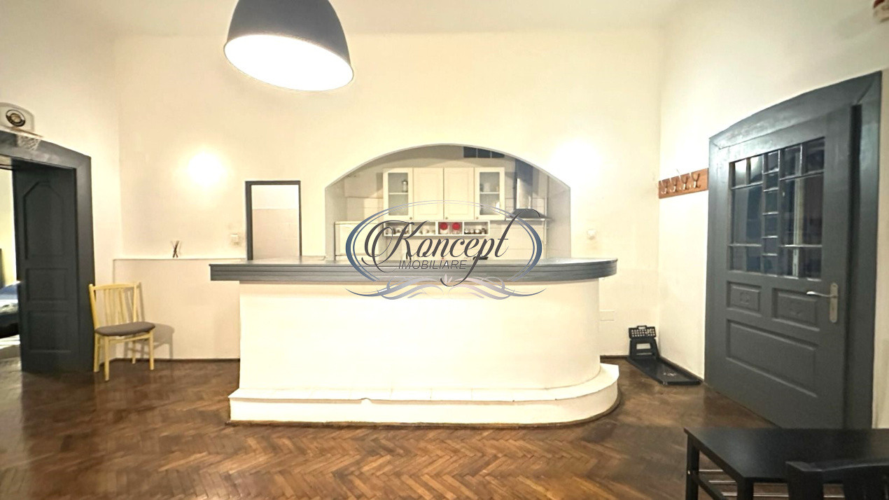 Apartament cu finisaje clasice in zona centrala