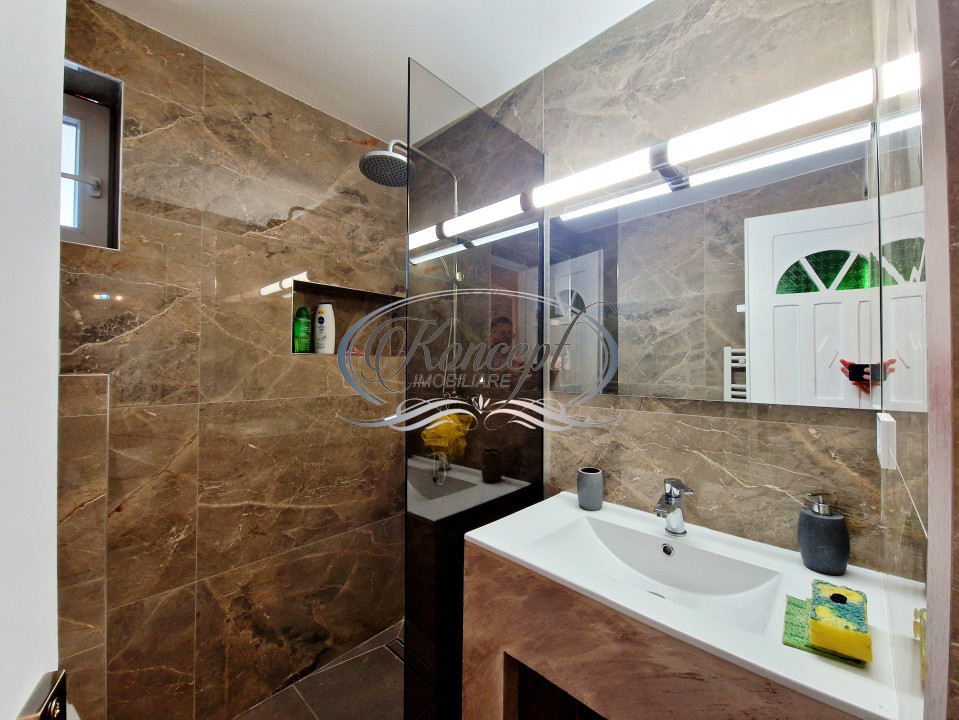 Apartament cu acces stradal si curte privata in Someseni, Cluj