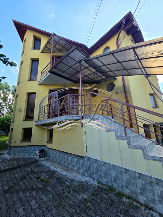 Apartament in vila cu parcare si garaj