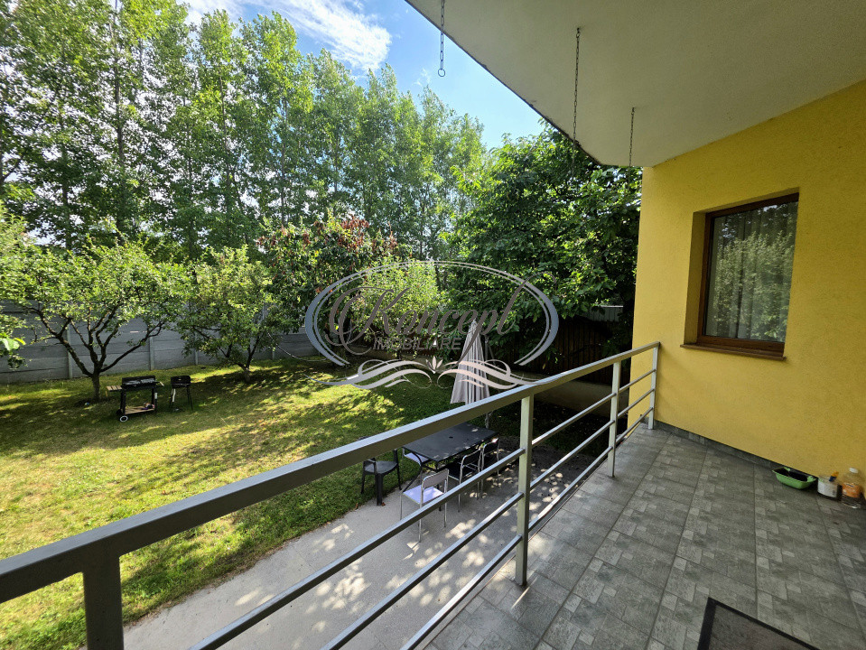 Apartament in vila cu parcare si garaj