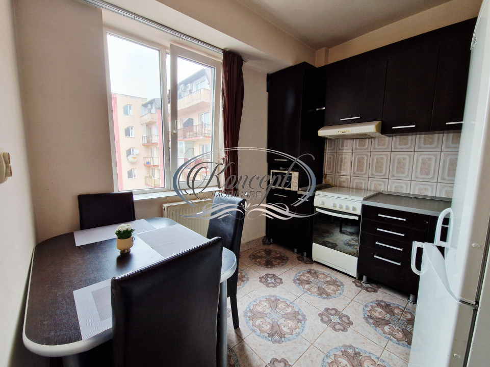 Apartament la cheie cu balcon si parcare, Intre Lacuri