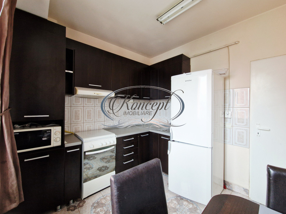 Apartament la cheie cu balcon si parcare, Intre Lacuri