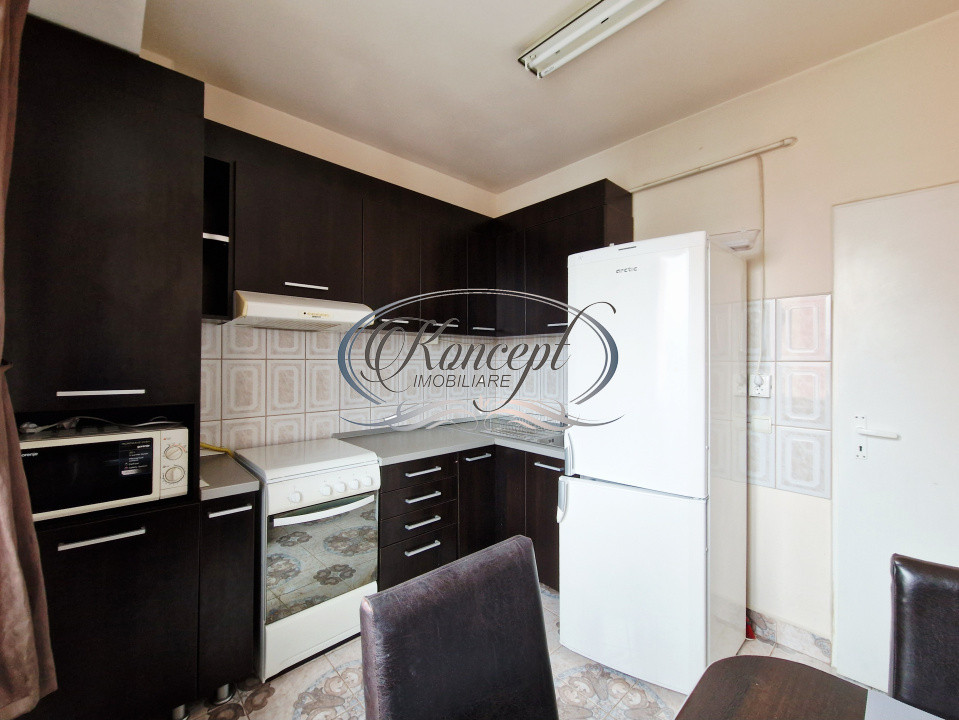 Apartament la cheie cu balcon si parcare, Intre Lacuri