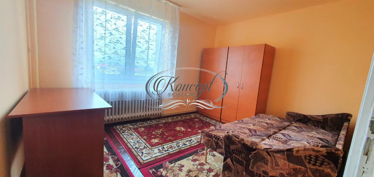 Apartament luminos cu balcon, zona Hotel Royal