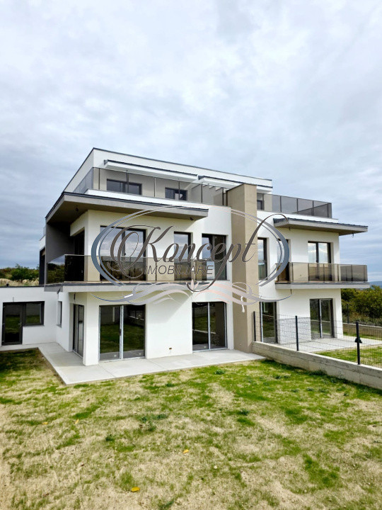Duplex premium cu terasa rooftop si garaj in Voronet
