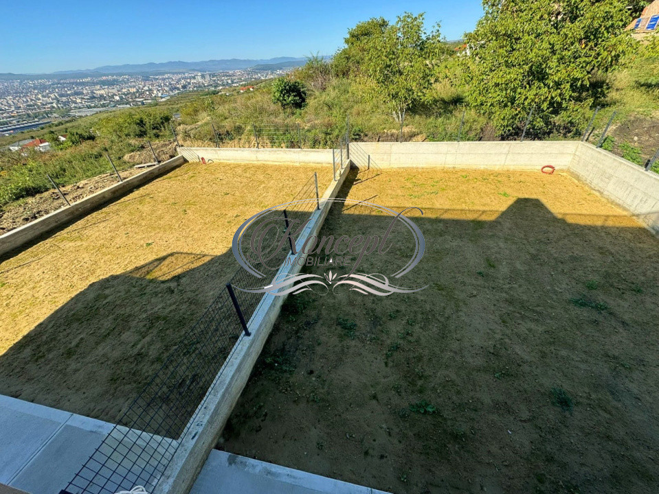 Duplex premium cu terasa rooftop si garaj in Voronet