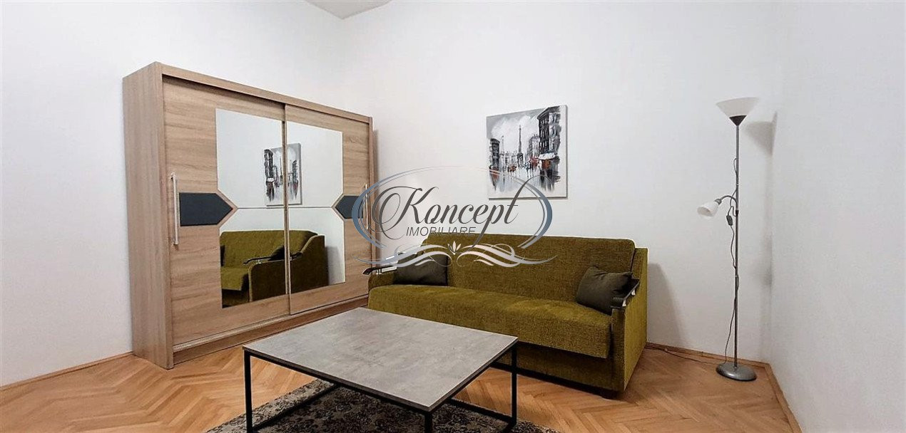 Apartament la curte Piata MIhai Viteazul