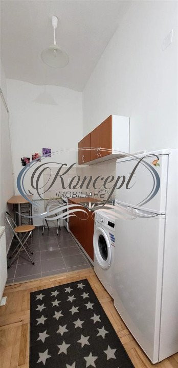 Apartament la curte Piata MIhai Viteazul