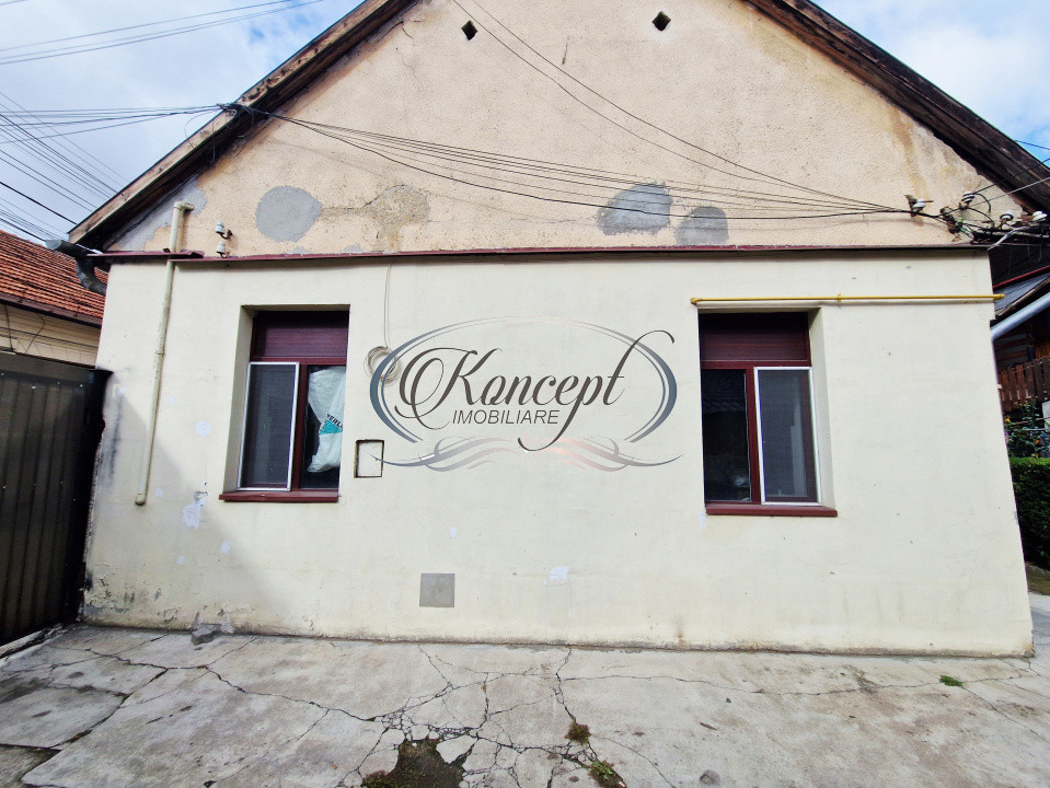 Garsoniera renovata, in zona de case, locatie centrala linistita