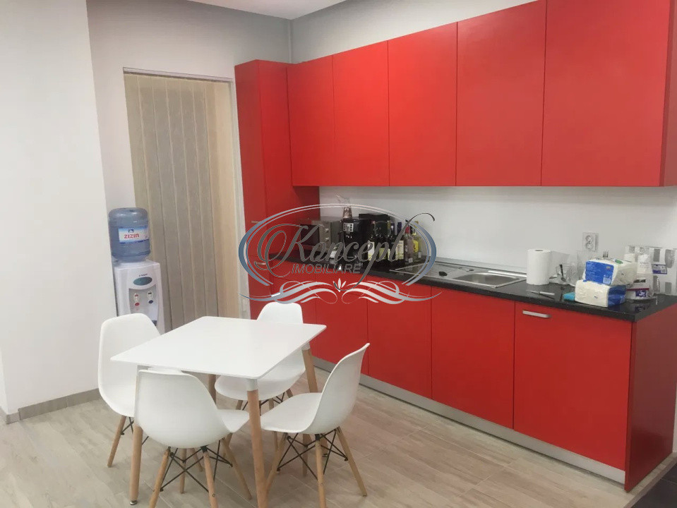 Spatiu birou finisat, semicentral, cu terasa si dotari tehnice premium