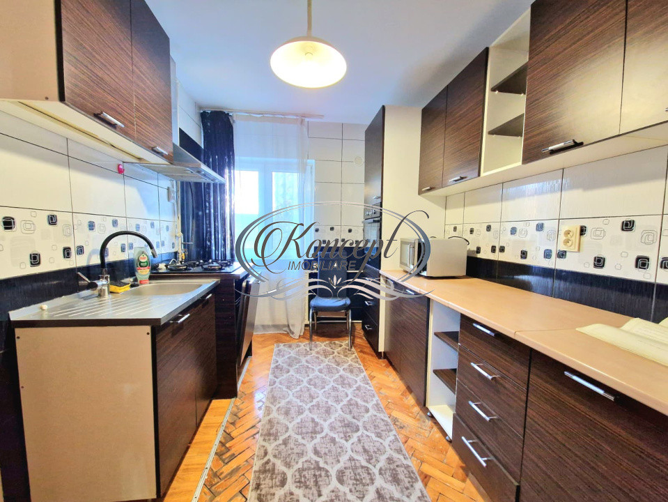 Apartament cu balcon si 2 locuri de parcare, cartier Marasti