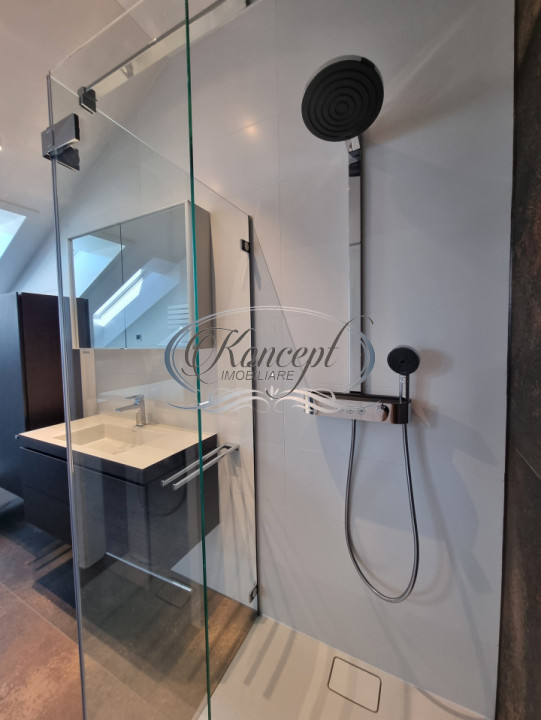 Apartament pe 2 niveluri, curte comuna, finisaje premium, zona Semicentrala