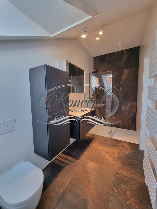 Apartament pe 2 niveluri, curte comuna, finisaje premium, zona Semicentrala