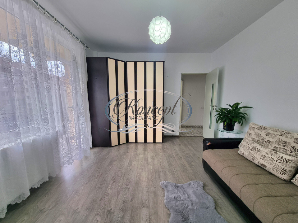 Apartament luminos, cu balcon, in cartierul Borhanci