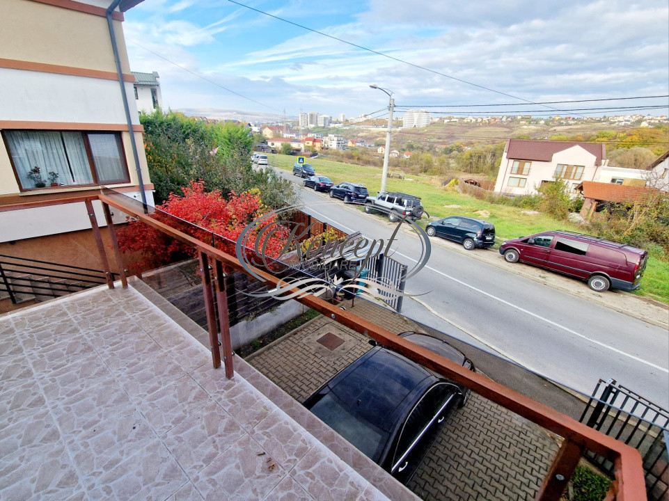 Casa de tip duplex la cheie pe strada Campului