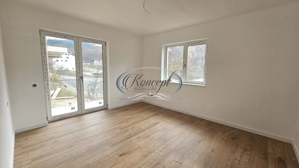 Duplex finisat eficient energetic cu panouri 15 KW, Floresti-Tauti