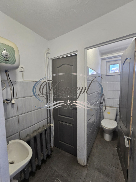 Spatiu vizibil pe strada Plevnei, trafic auto intens