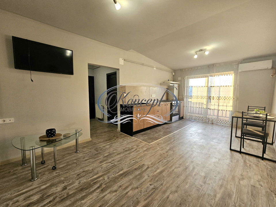 Apartament modern renovat cu parcare pe strada Florilor