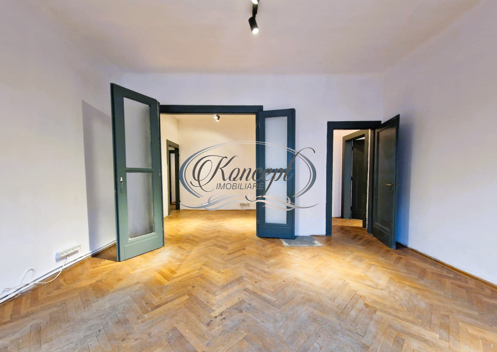 Apartament central cu farmec istoric pe Bulevardul Eroilor