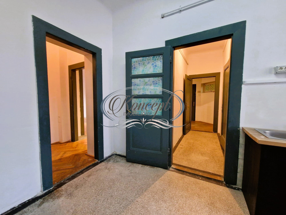 Apartament central cu farmec istoric pe Bulevardul Eroilor