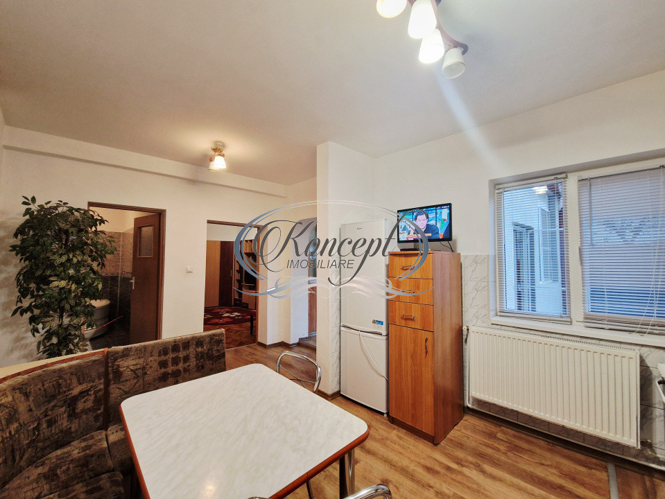 Apartament la casa cu curte, zona Piata Abator