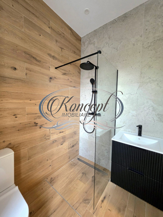 Spatiu stradal renovat integral ideal birou sau servicii