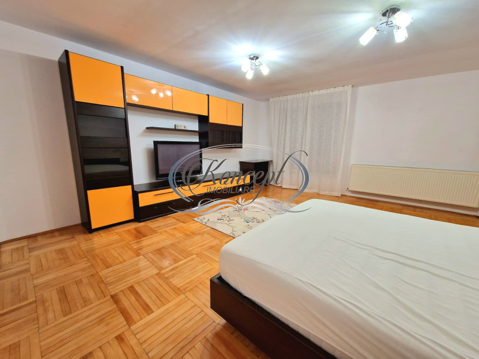 Locuinta luminoasa cu 4 camere si garaj automatizat in Zorilor