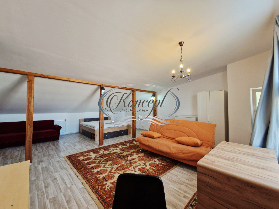 Casa confortabila cu terasa, balcon generos si zona de relaxare, zona Campului