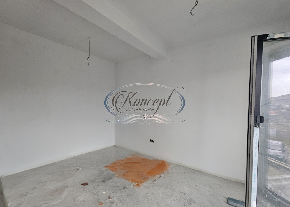 Casa moderna cu pod inalt si terasa generoasa pe Ady Endre