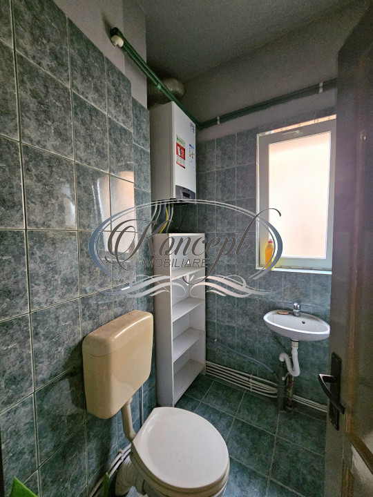 Spatiu comercial cu inaltime mare si curte proprie in Manastur