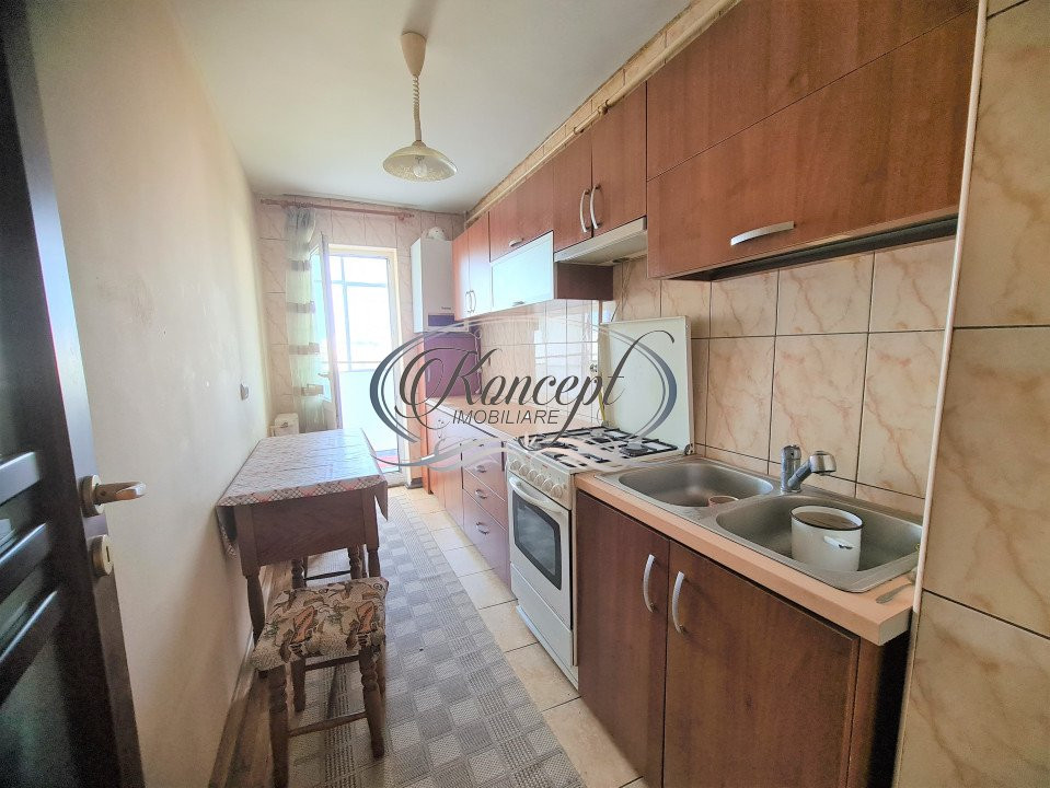 Apartament cu 4 camere decomandate, in Manastur