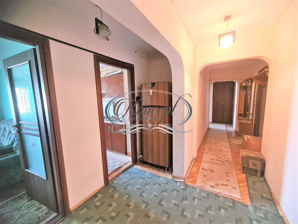 Apartament cu 4 camere decomandate, in Manastur