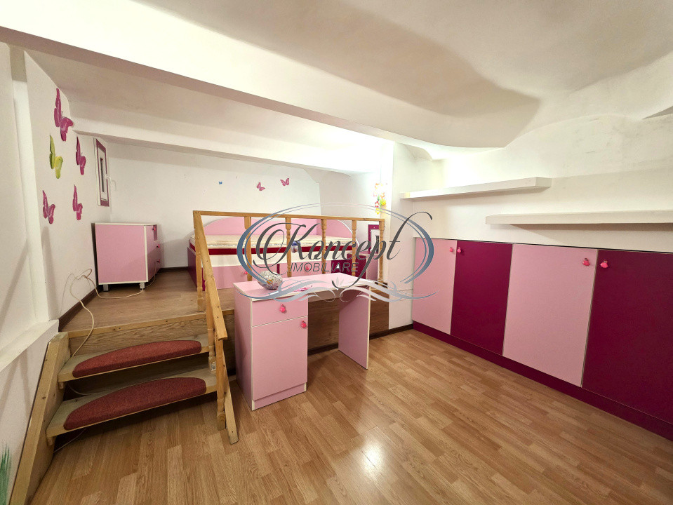 Apartament pe 2 niveluri cu 3 dormitoare