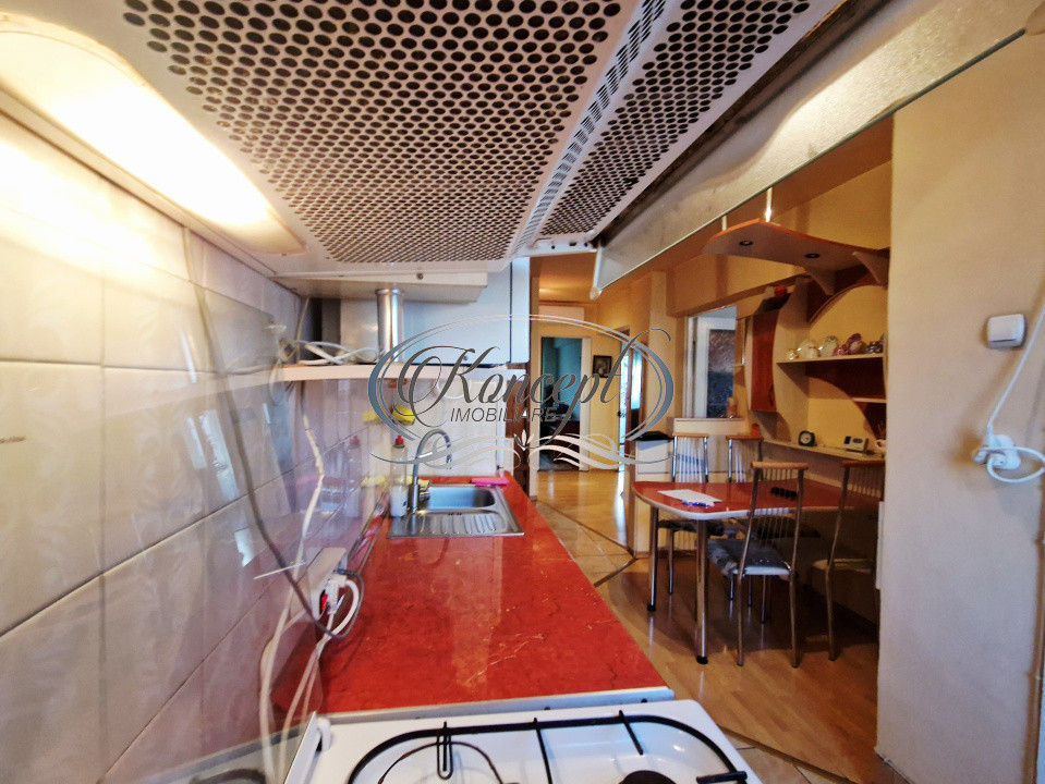 Apartament spatios, luminos cu 2 balcoane inchise in Manastur, zona Big